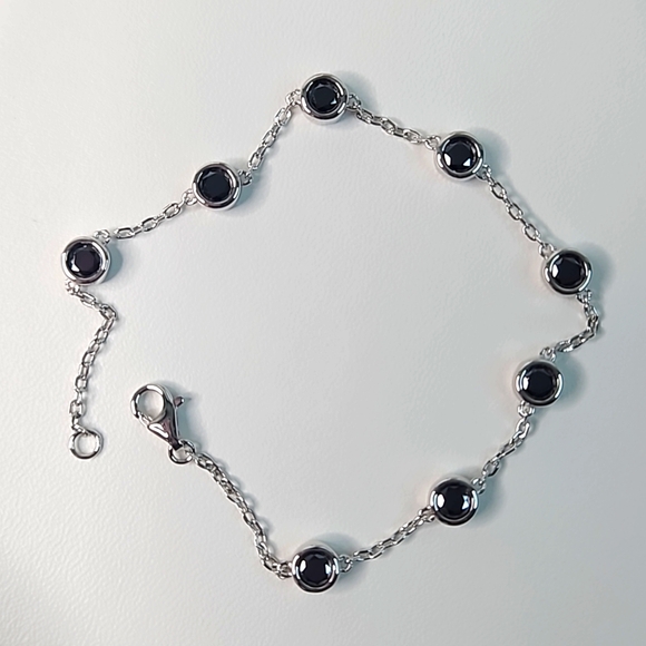 7in Black Moissanite Bezel Bracelet - Picture 2 of 3